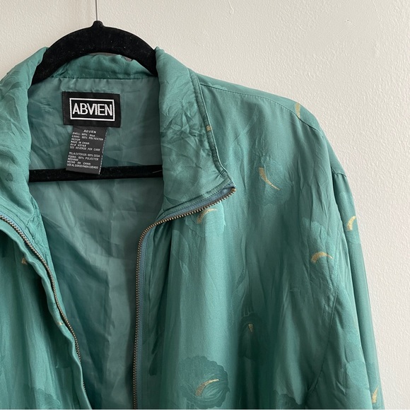 Vintage 100% silk bomber jacket - Picture 2 of 4